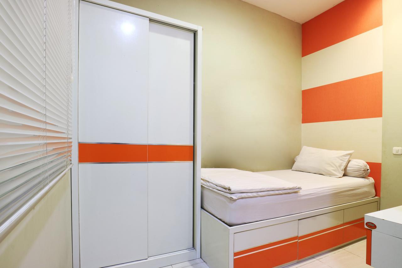 Oranje Gasthuis Hotel Surabaya Eksteriør billede