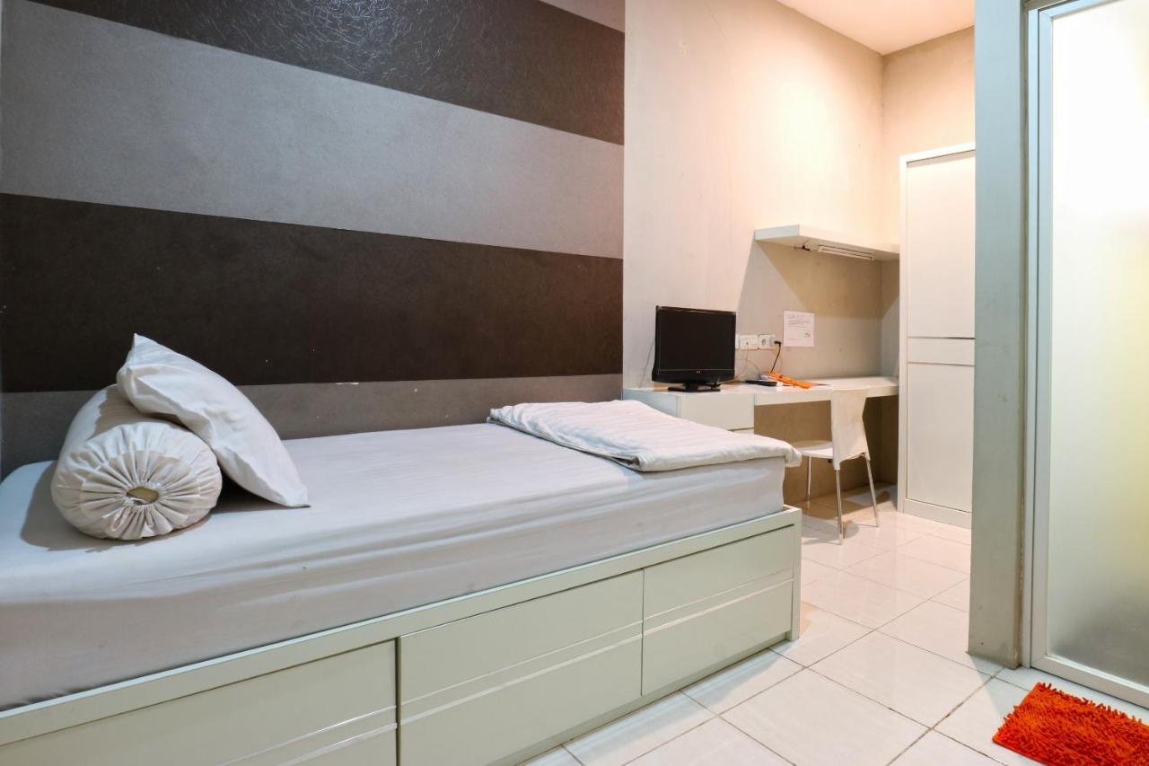 Oranje Gasthuis Hotel Surabaya Eksteriør billede