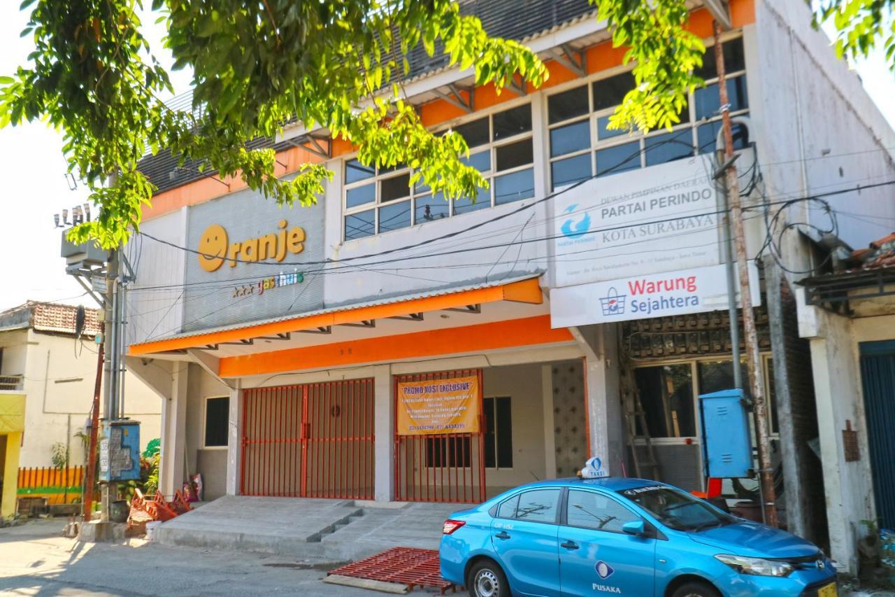 Oranje Gasthuis Hotel Surabaya Eksteriør billede